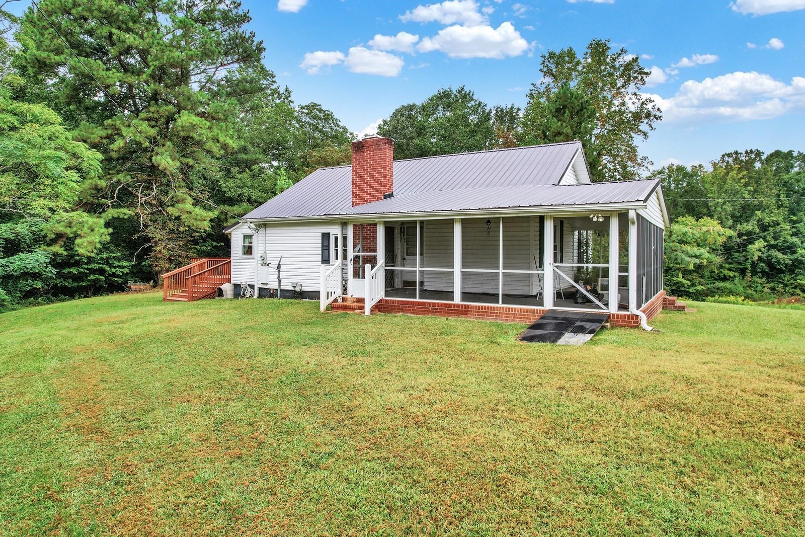 490 Wren-Wray Road Blacksburg, SC 29702 - Photo 3 of 27 Gallery Image 3