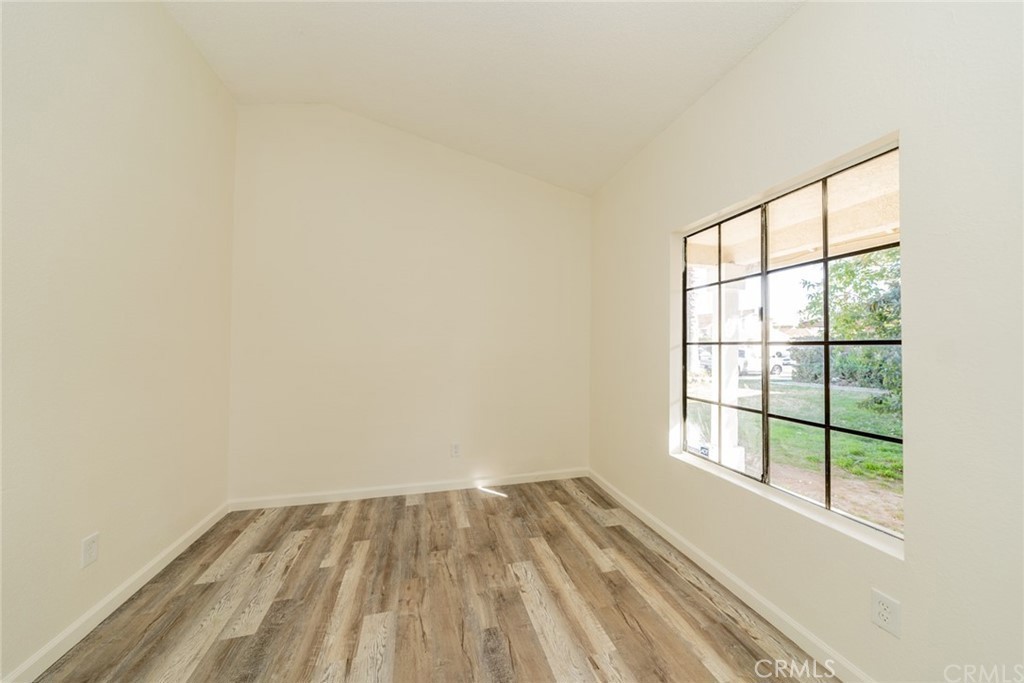 24297 Sun Valley Road Moreno Valley, CA 92553 - Photo 17 of 30