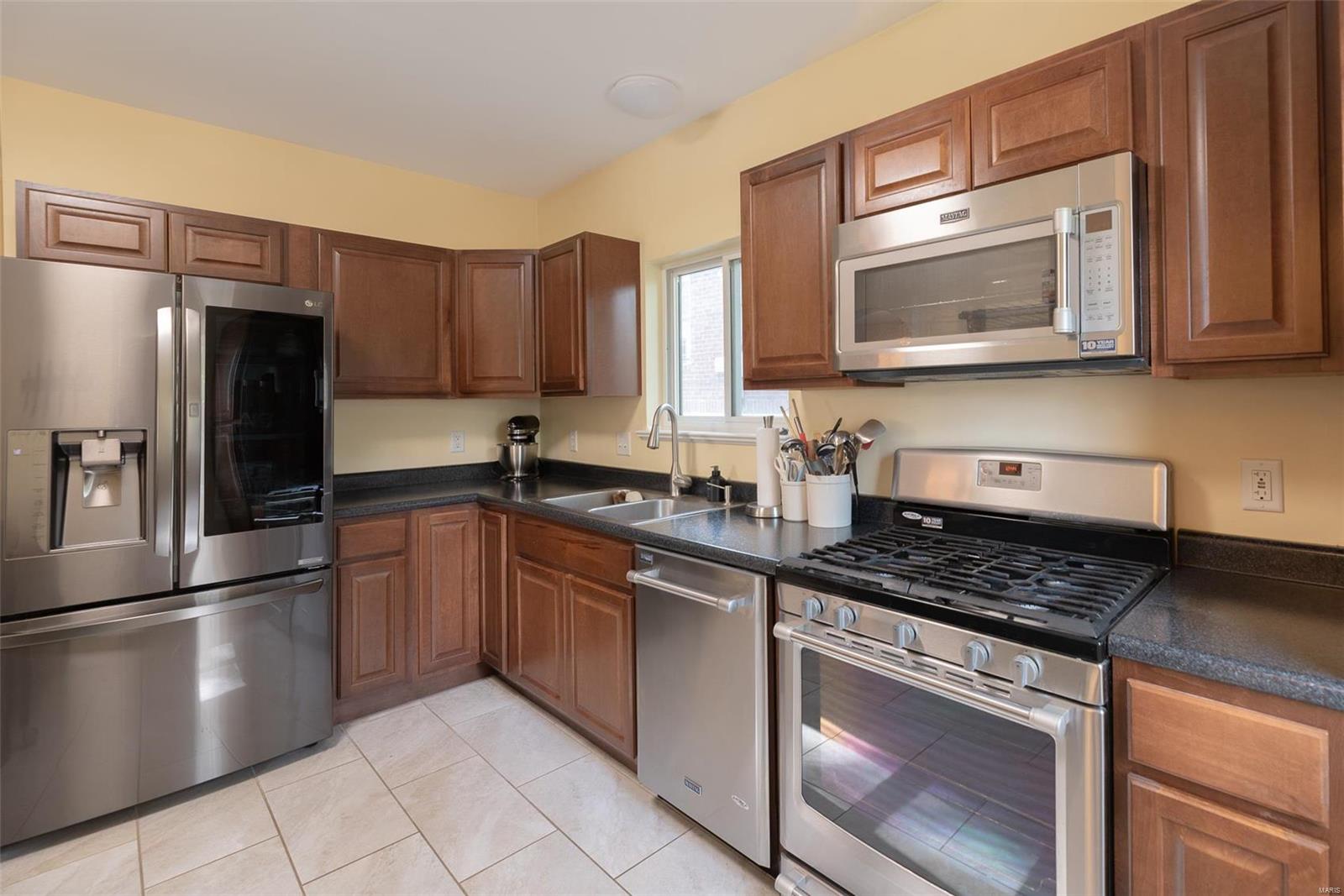 7456 Richmond Place St. Louis, MO 63143 - Photo 10 of 37