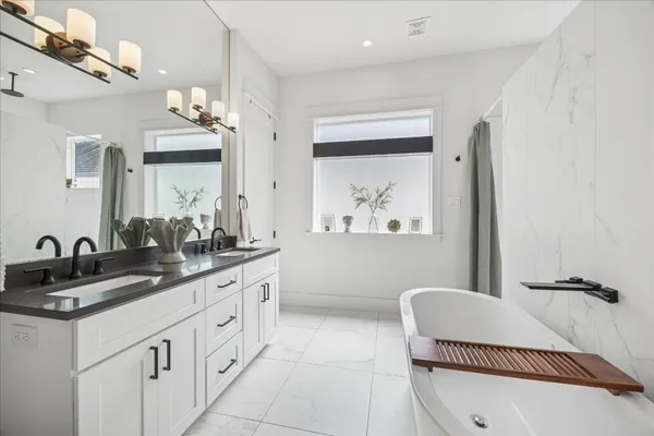 $750,000 | 1311 Laird Street, Houston, TX 77008