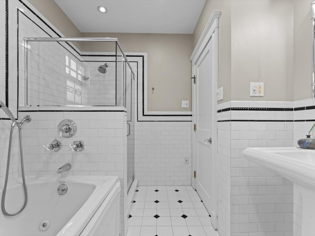 161 Playstead Road Medford, MA 02155 - Photo 19 of 32 Gallery Image 19