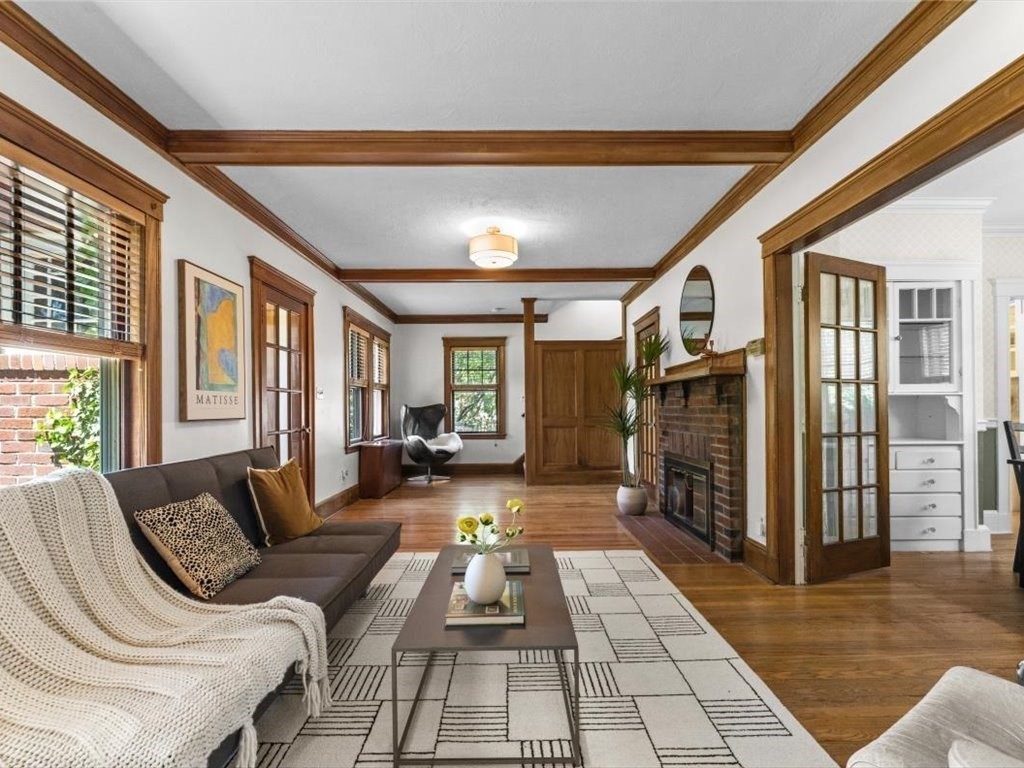 161 Playstead Road Medford, MA 02155 - Photo 6 of 32 Gallery Image 6