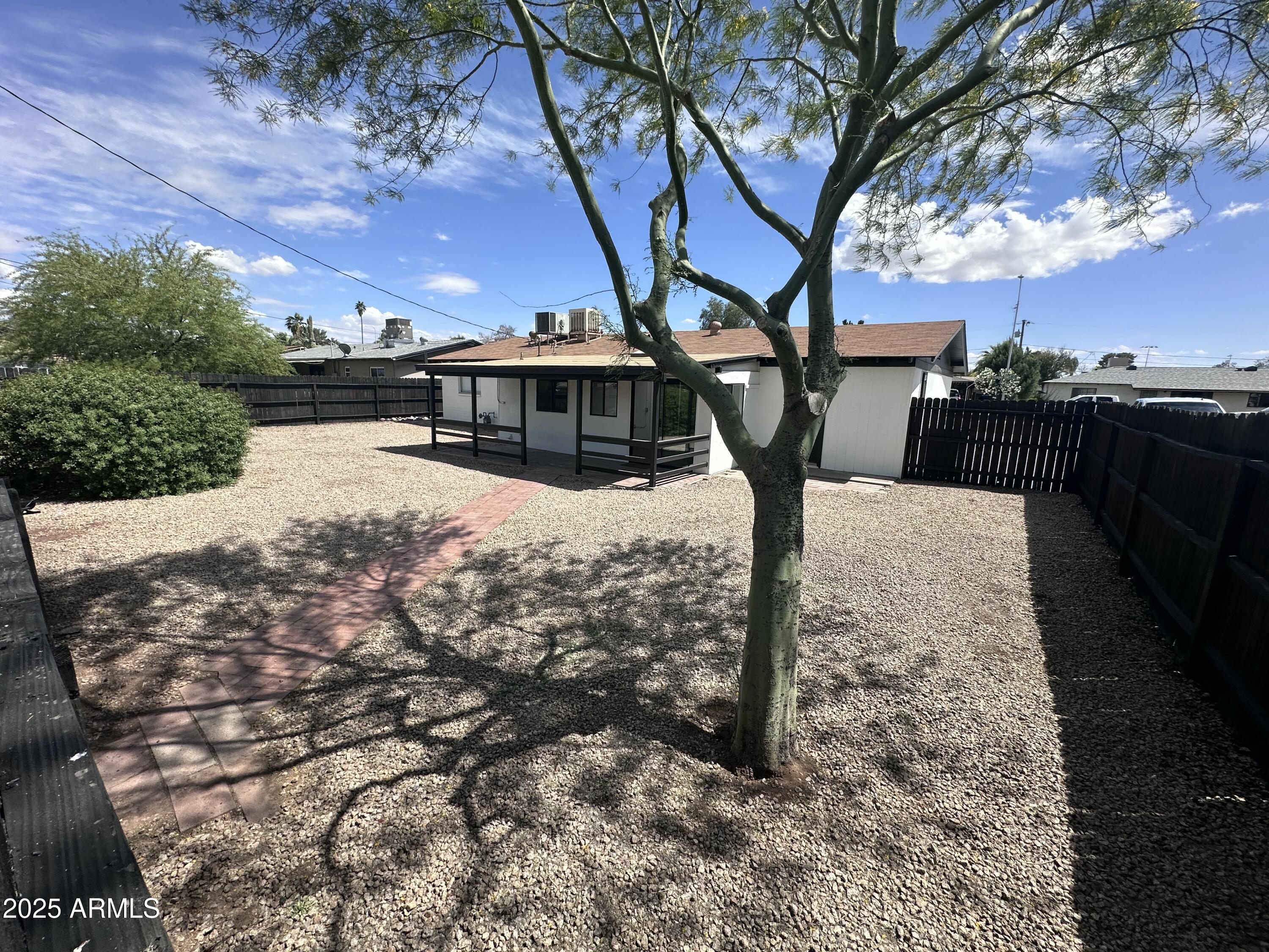 1050 West Romo Jones Street Tempe, AZ 85281 - Photo 10 of 20 9448703E-6CDC-47D8-87F0-C0E7E5278F5D