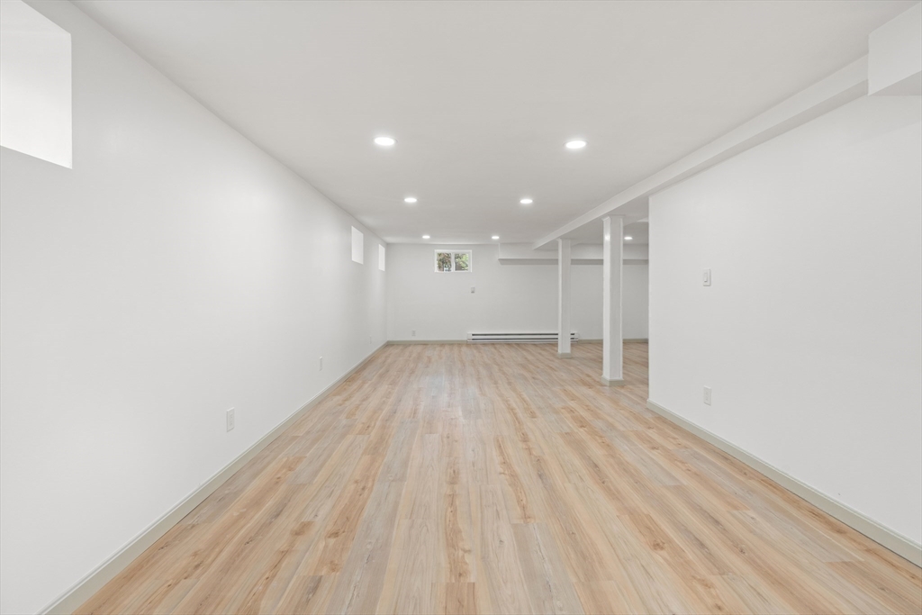 316 Russett Road Chestnut Hill, MA 02467 - Photo 32 of 38