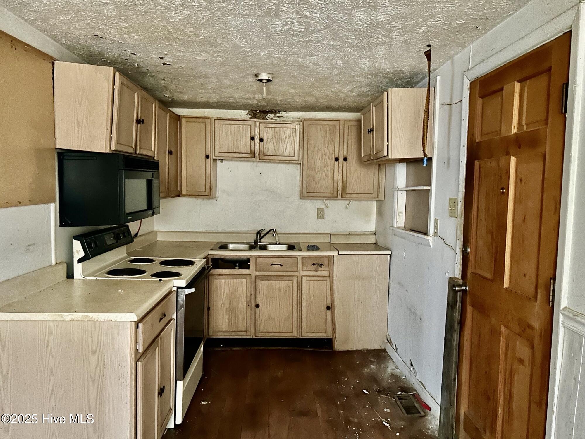 14081 Oil Mill Road Gibson, NC 28343 - Photo 5 of 17 Kitchen