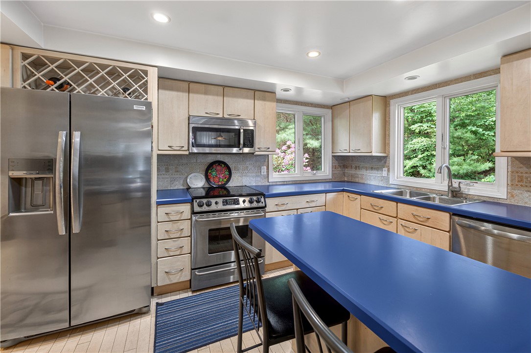 293 Byron Randall Road Scituate, RI 02857 - Photo 27 of 49