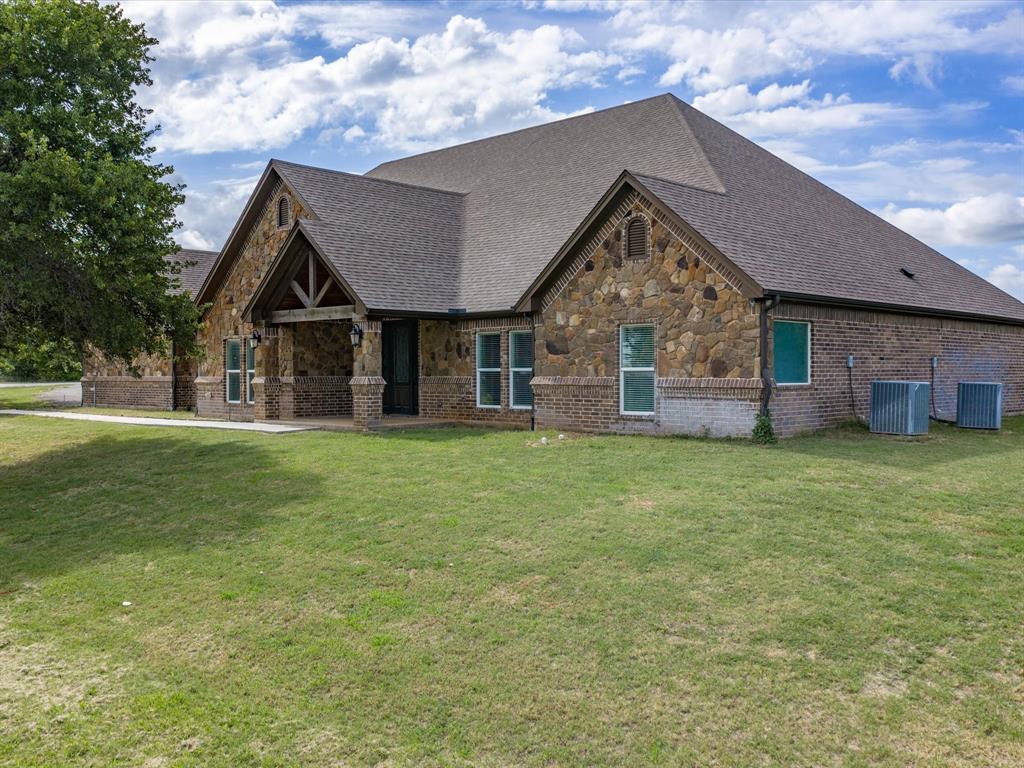 Welcome to 910 CR 1111, Decatur TX