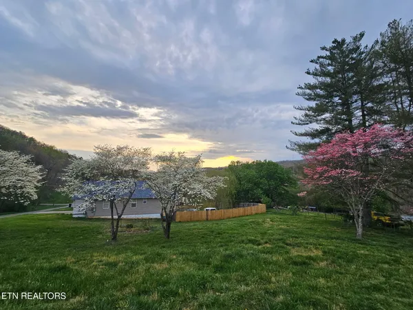 $299,900 | 133 Ailor Drive, Maynardville, TN 37807