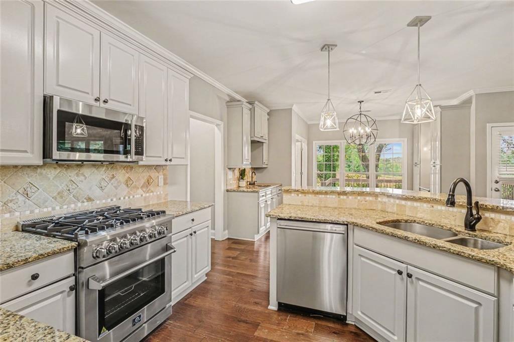 607 Crimsonwood Court Powder Springs, GA 30127 - Photo 11 of 58