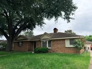 $2,300 | 7118 Redding Road, Houston, TX 77036