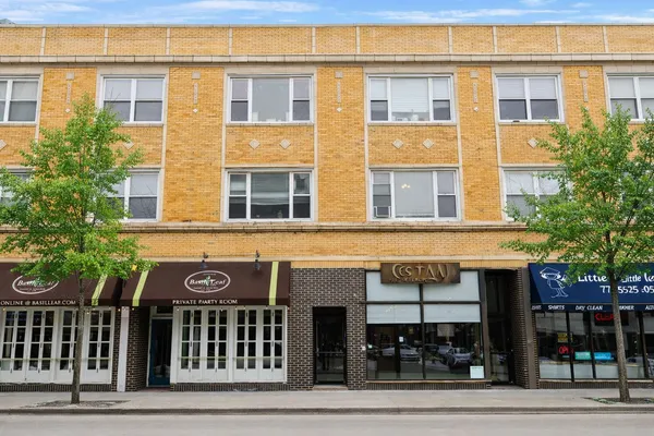 $3,900 | 2461 North Clark Street, Unit 2, Chicago, IL 60614