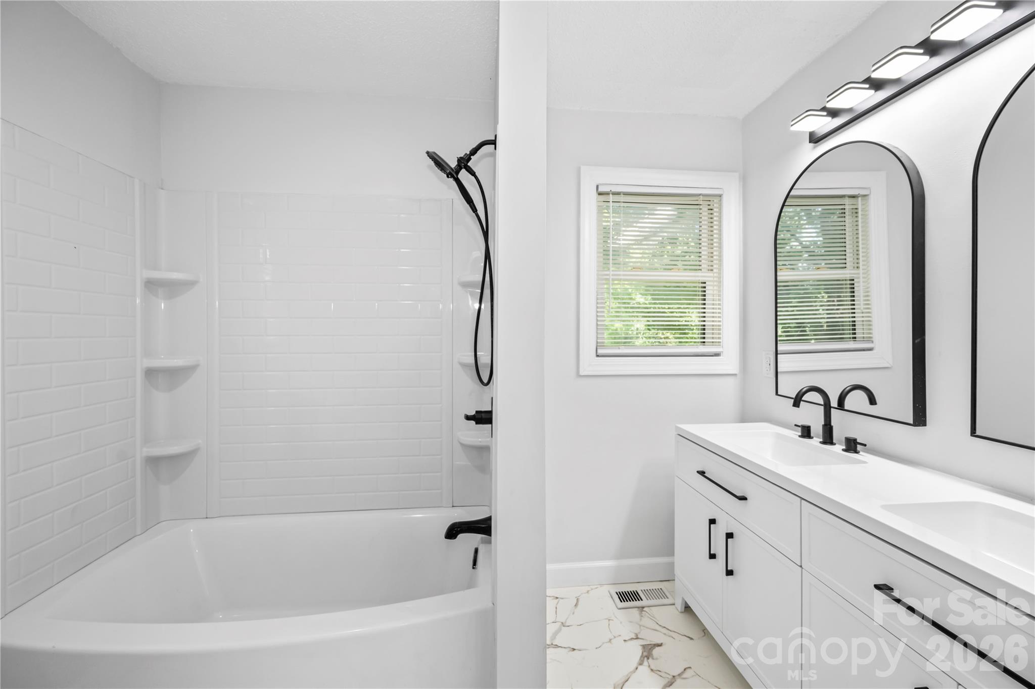 142 Substation Road Canton, NC 28716 - Photo 4 of 25