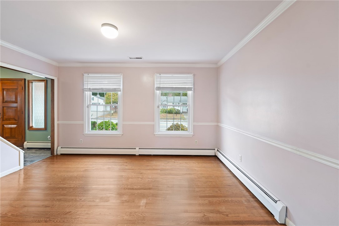 446 Budlong Road Cranston, RI 02920 - Photo 18 of 35