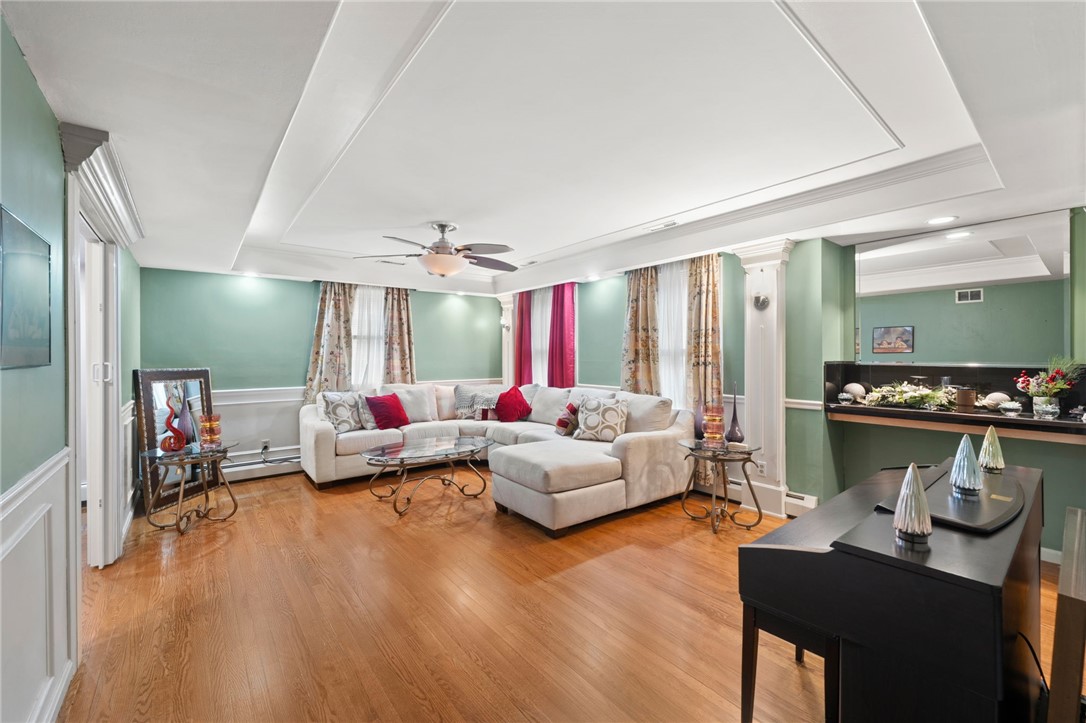 446 Budlong Road Cranston, RI 02920 - Photo 20 of 35