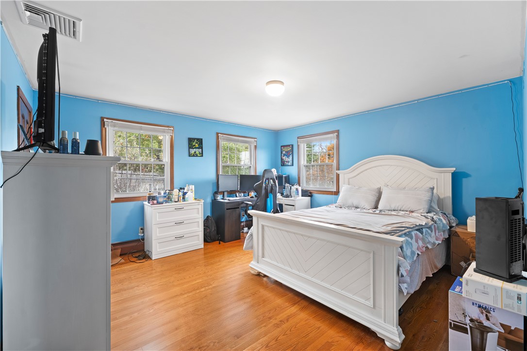 446 Budlong Road Cranston, RI 02920 - Photo 32 of 35