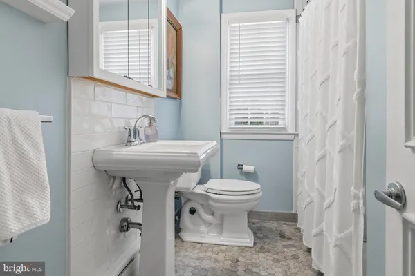 $650,000 | 11 Franklin Avenue, Flourtown, PA 19031