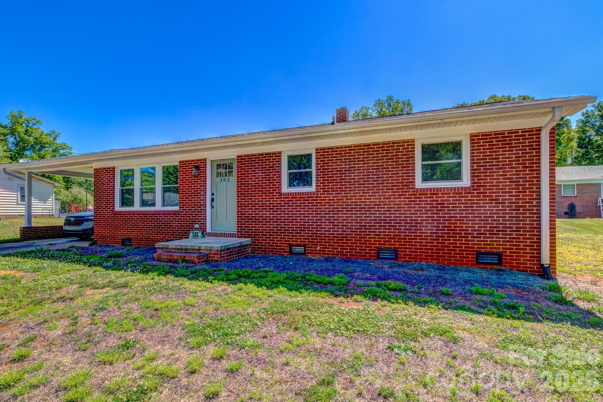 303 Mark Street Cherryville, NC 28021 - Photo 5 of 18