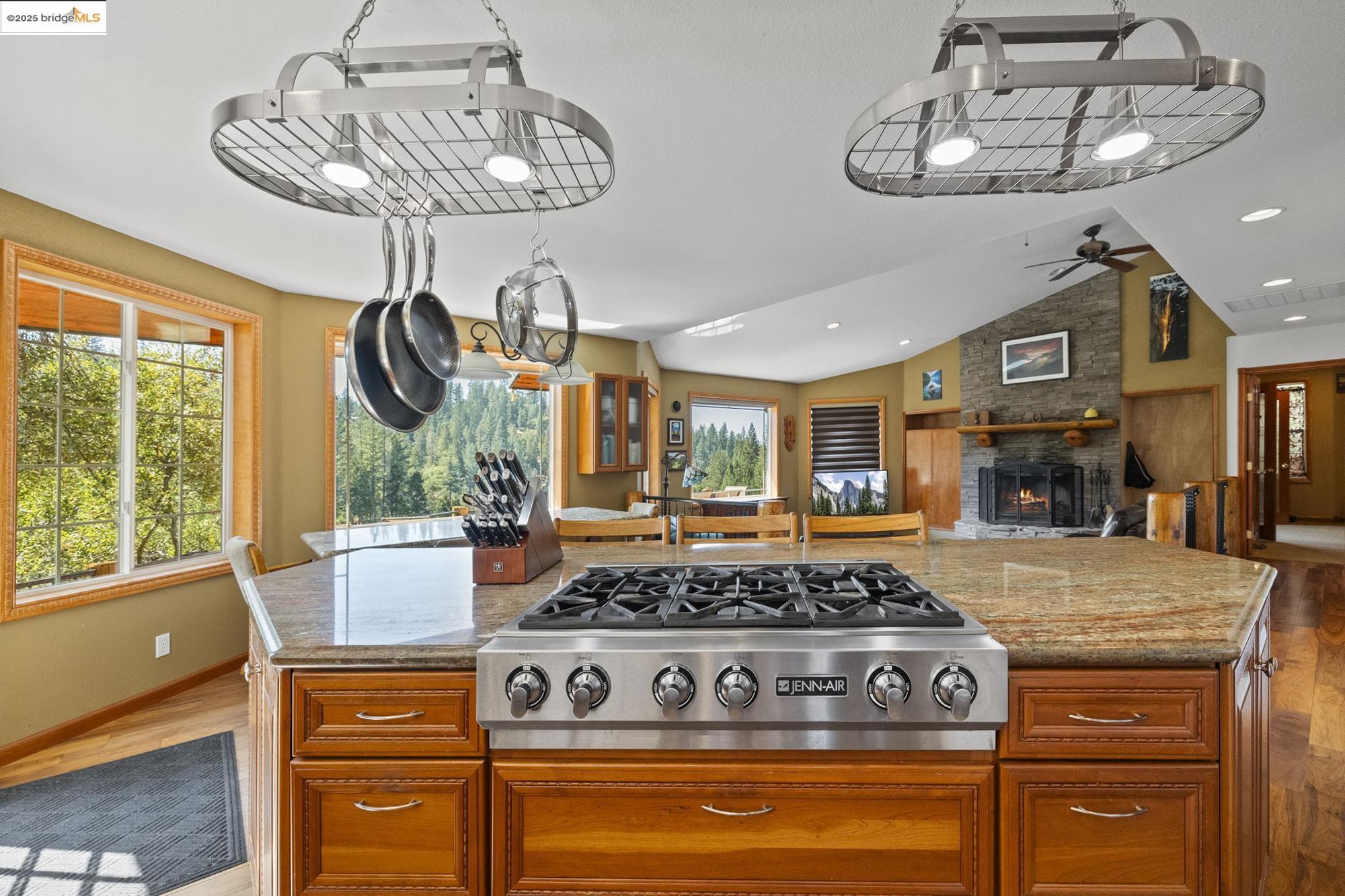 20162 Pine Mountain Drive Groveland, CA 95321 - Photo 15 of 57