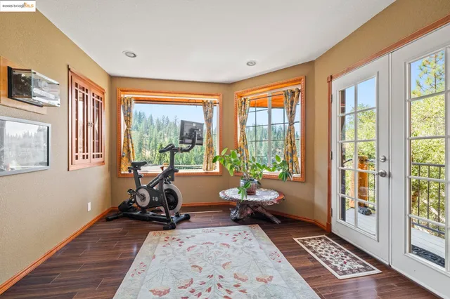 $1,230,000 | 20162 Pine Mountain Drive, Groveland, CA 95321