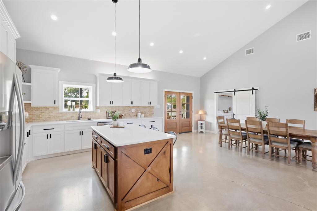 208 Chicken Field Road Whitewright, TX 75491 - Photo 17 of 40 Gallery Image 17