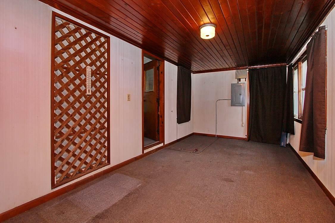 190 Washburn Street Riverside, IA 52327 - Photo 3 of 23 Gallery Image 3