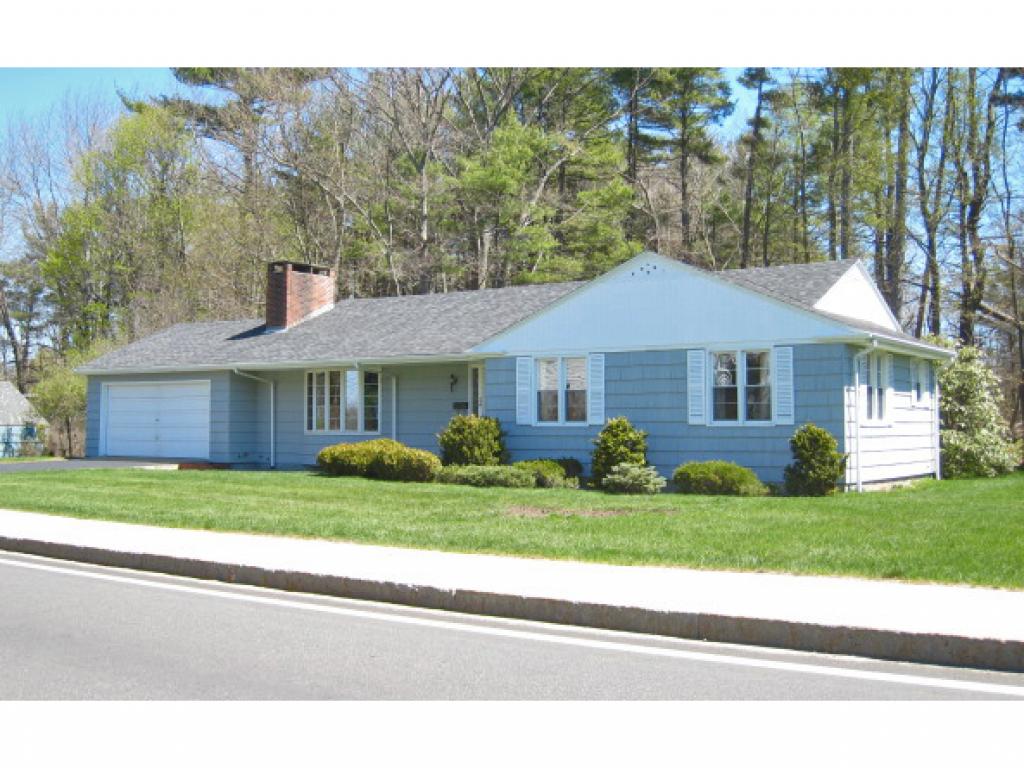 34 Shapleigh Road Kittery, ME 03904 - Photo 1 of 10 Gallery Image 1