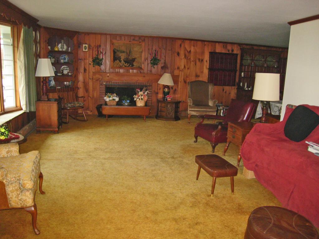 34 Shapleigh Road Kittery, ME 03904 - Photo 4 of 10 Gallery Image 4