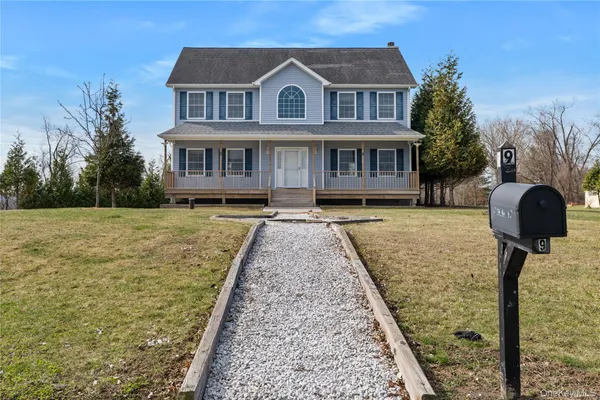$599,000 | 9 Ralph Brach Drive, Wallkill, NY 12589
