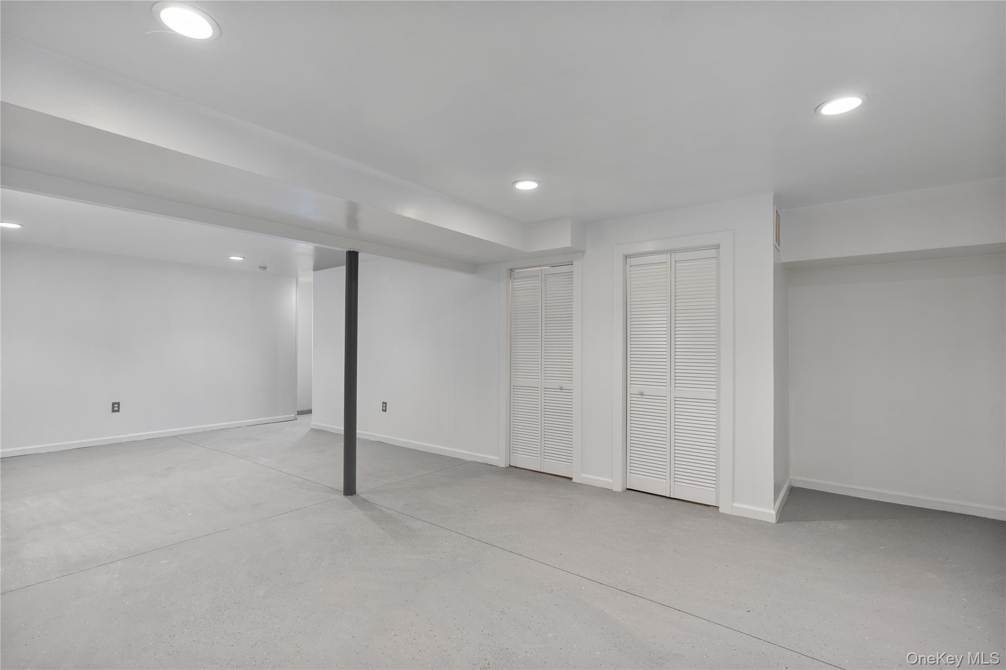 9 Ralph Brach Drive Wallkill, NY 12589 - Photo 32 of 36