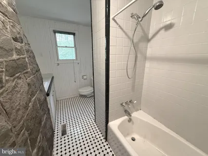 $390,000 | 7126 Upper York Road, New Hope, PA 18938