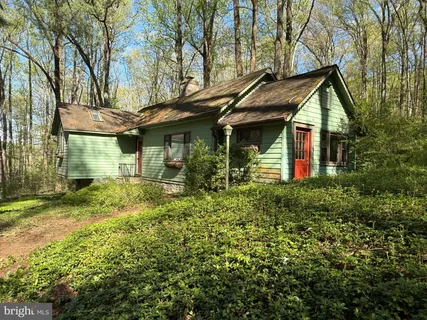 $390,000 | 7126 Upper York Road, New Hope, PA 18938