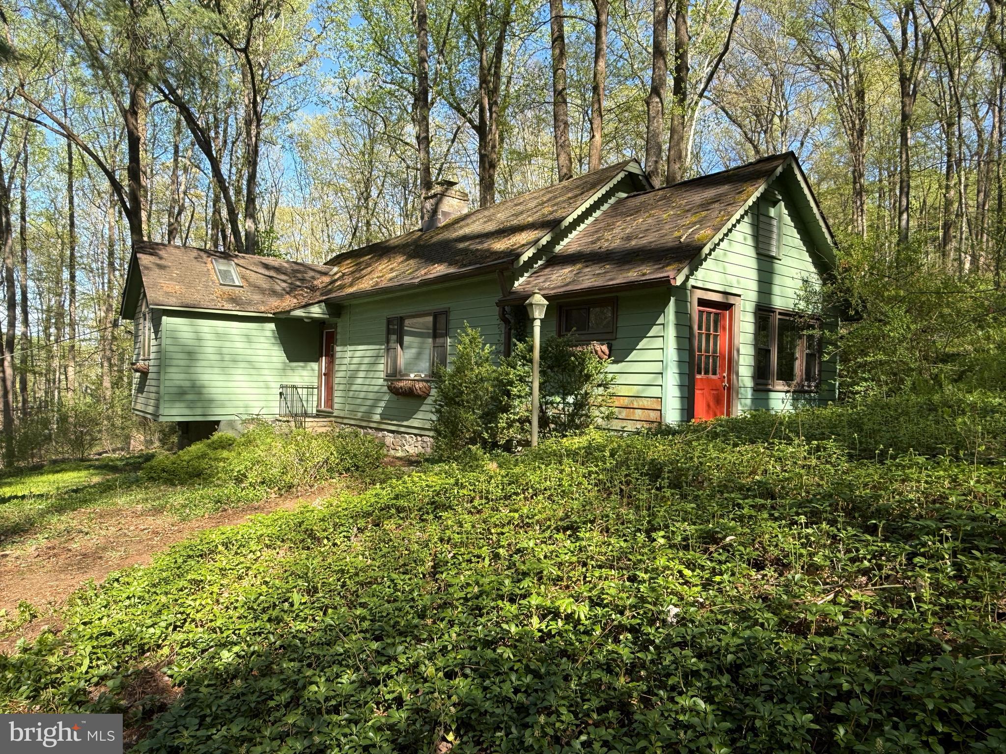 7126 Upper York Road New Hope, PA 18938 - Photo 2 of 27