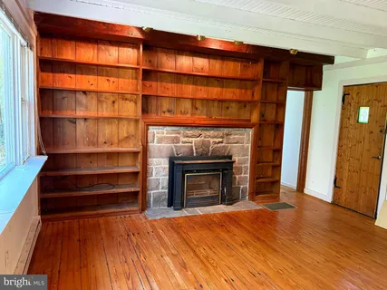 $390,000 | 7126 Upper York Road, New Hope, PA 18938