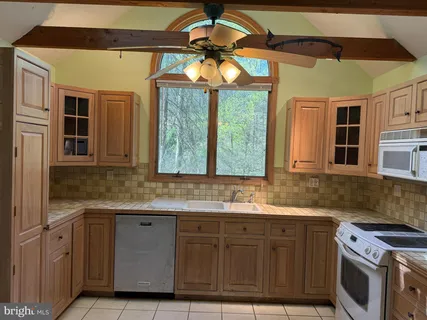 $390,000 | 7126 Upper York Road, New Hope, PA 18938