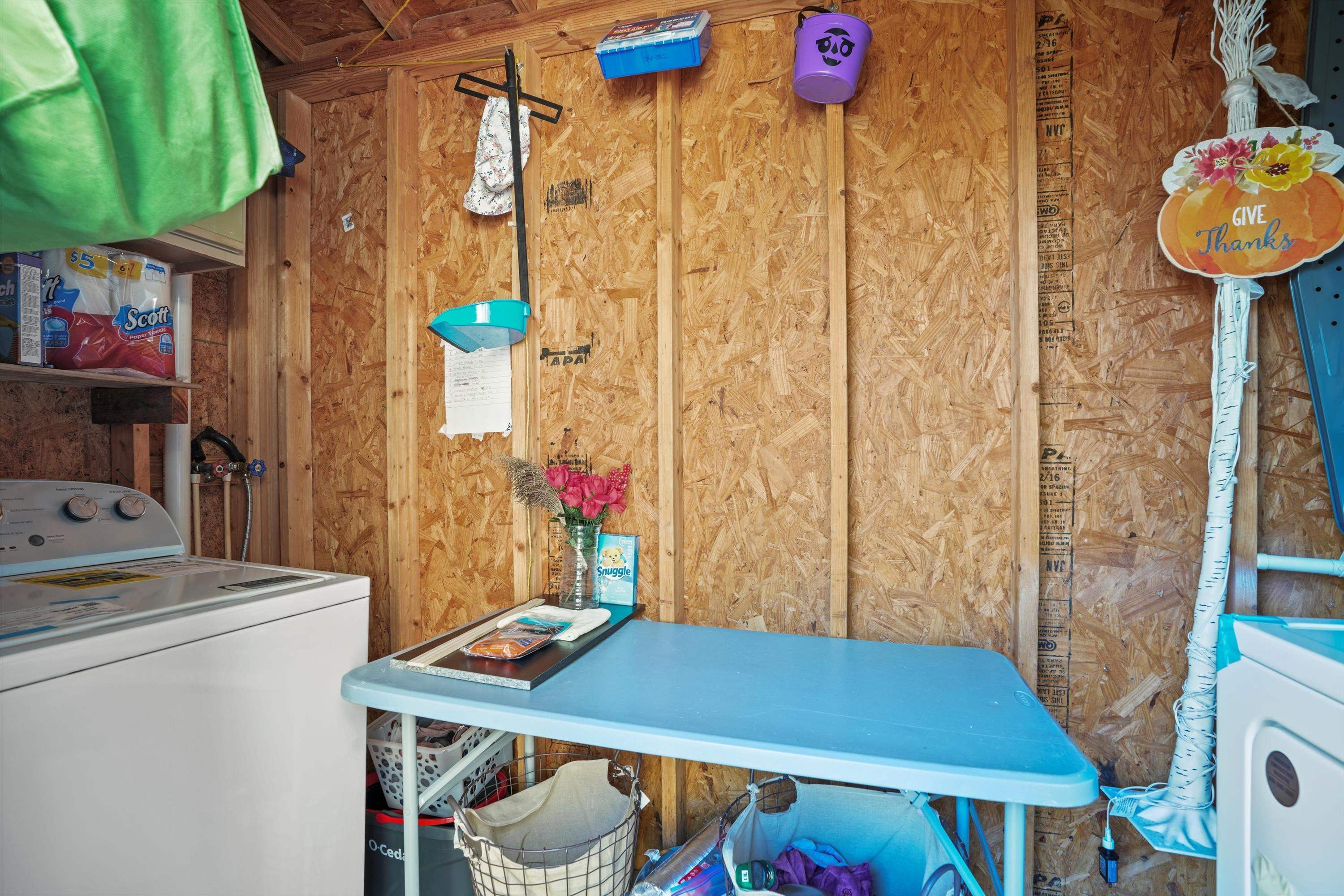 145 Gassett Road St. Augustine, FL 32080 - Photo 12 of 25 a view of a room that has a table and a chair