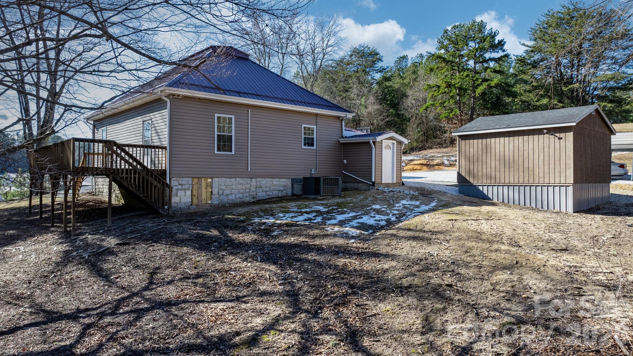 845 Linville Road Mount Airy, NC 27030 - Photo 3 of 25