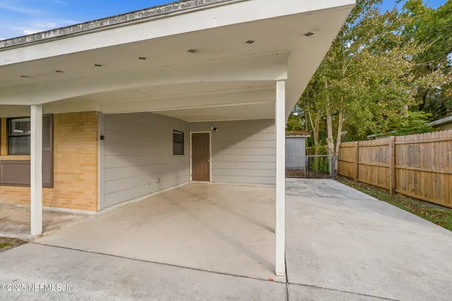a view of backyard space