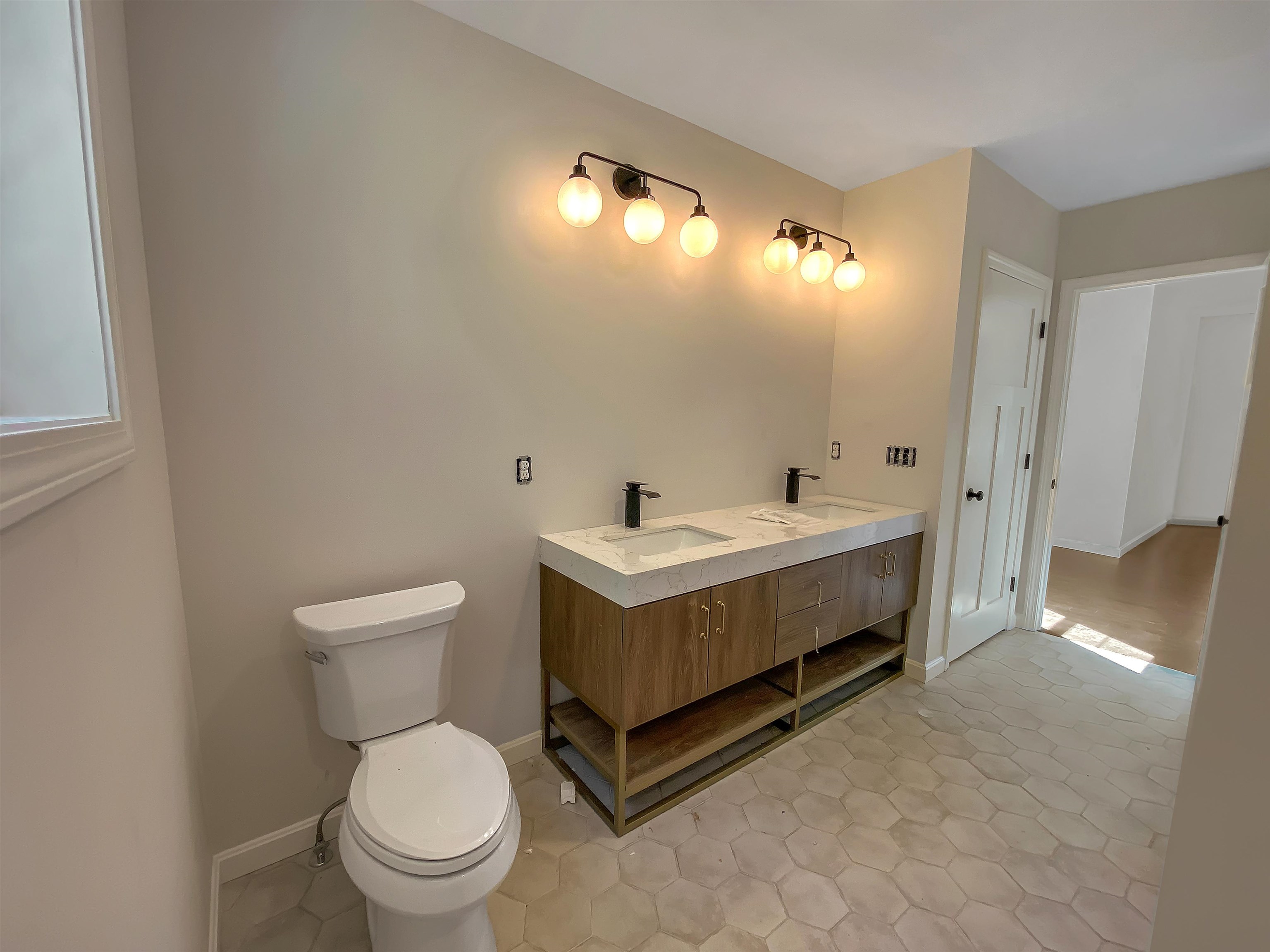 111 Danville Road East Hampstead, NH 03826 - Photo 12 of 20