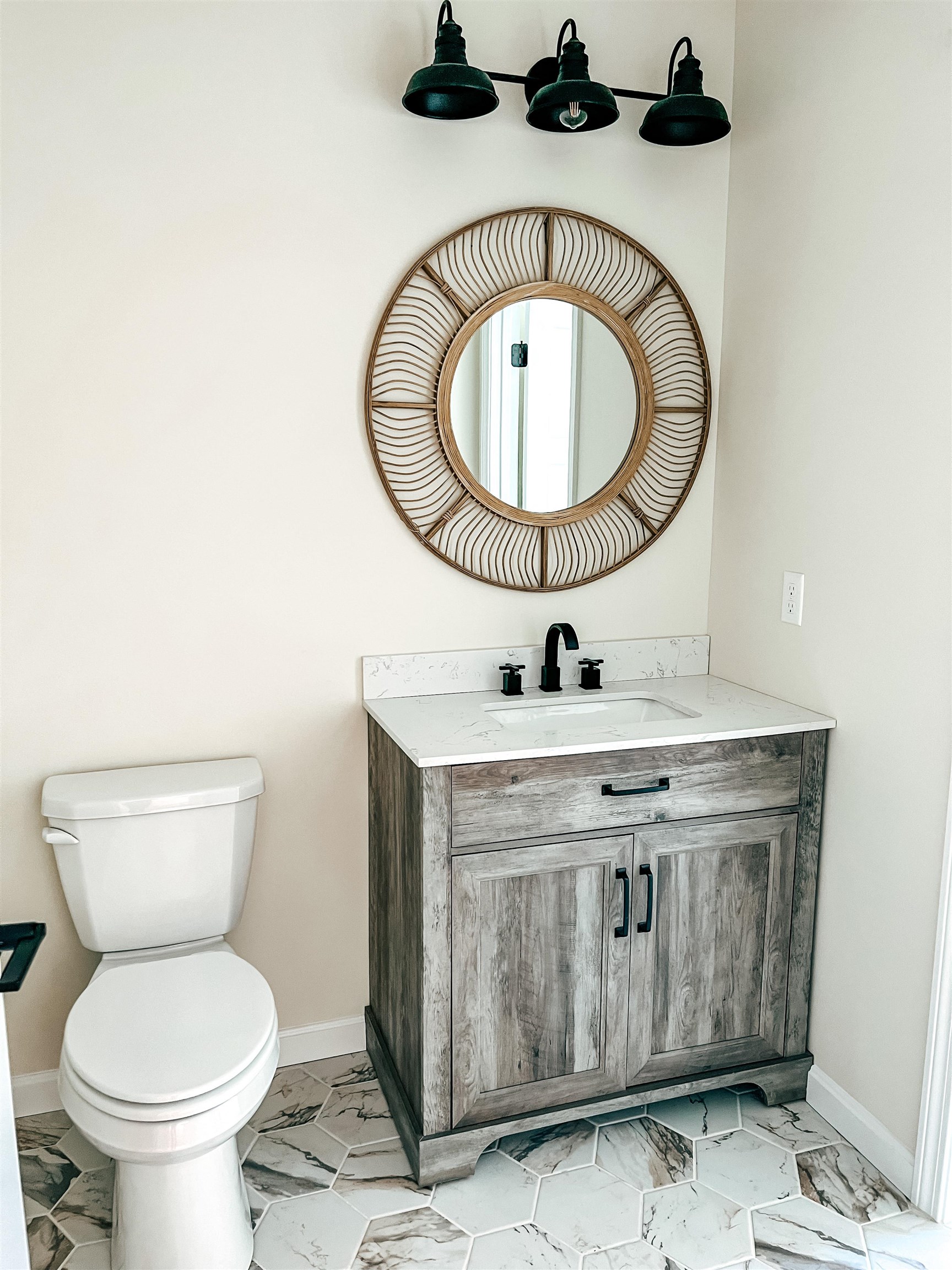 111 Danville Road East Hampstead, NH 03826 - Photo 7 of 20