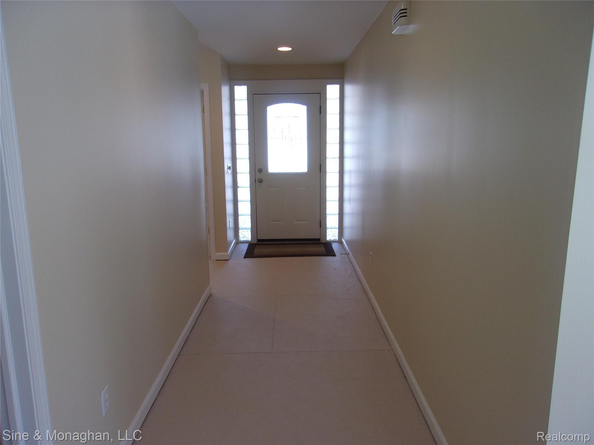 7352 Bealane Road Algonac, MI 48001 - Photo 5 of 42 100_0753.JPG