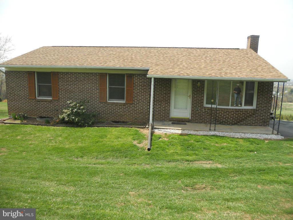 6122 Clevelandtown Road Boonsboro, MD 21713 - Photo 1 of 18 Exterior (Front)