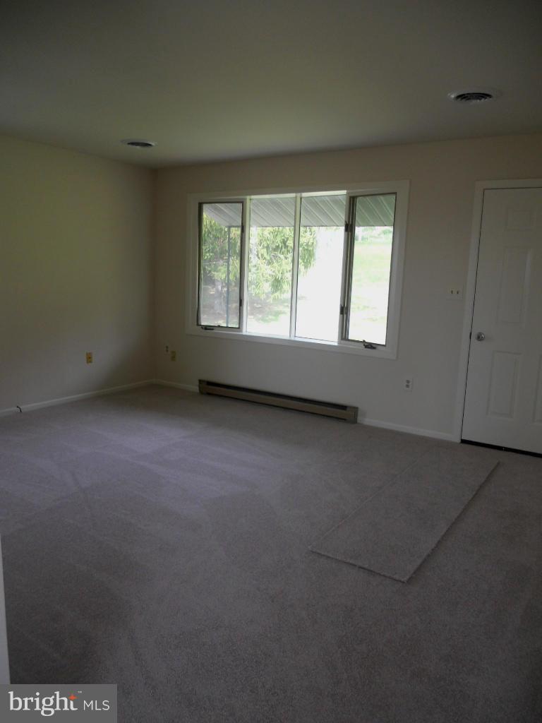 6122 Clevelandtown Road Boonsboro, MD 21713 - Photo 6 of 18 Living Room
