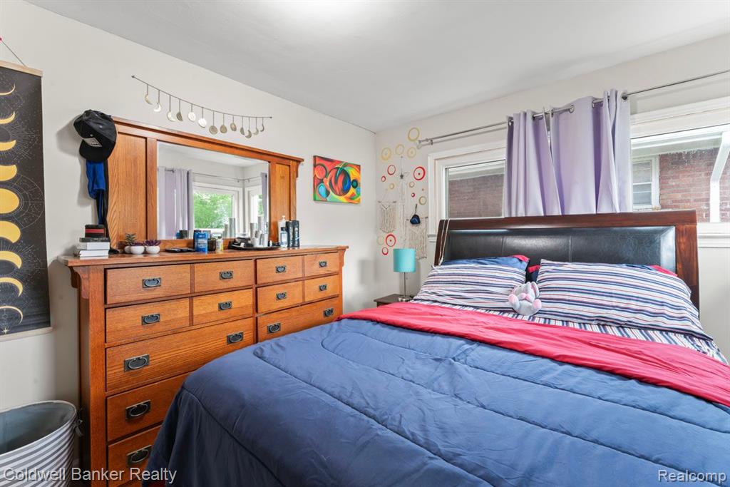 15005 Inkster Road Livonia, MI 48154 - Photo 10 of 17