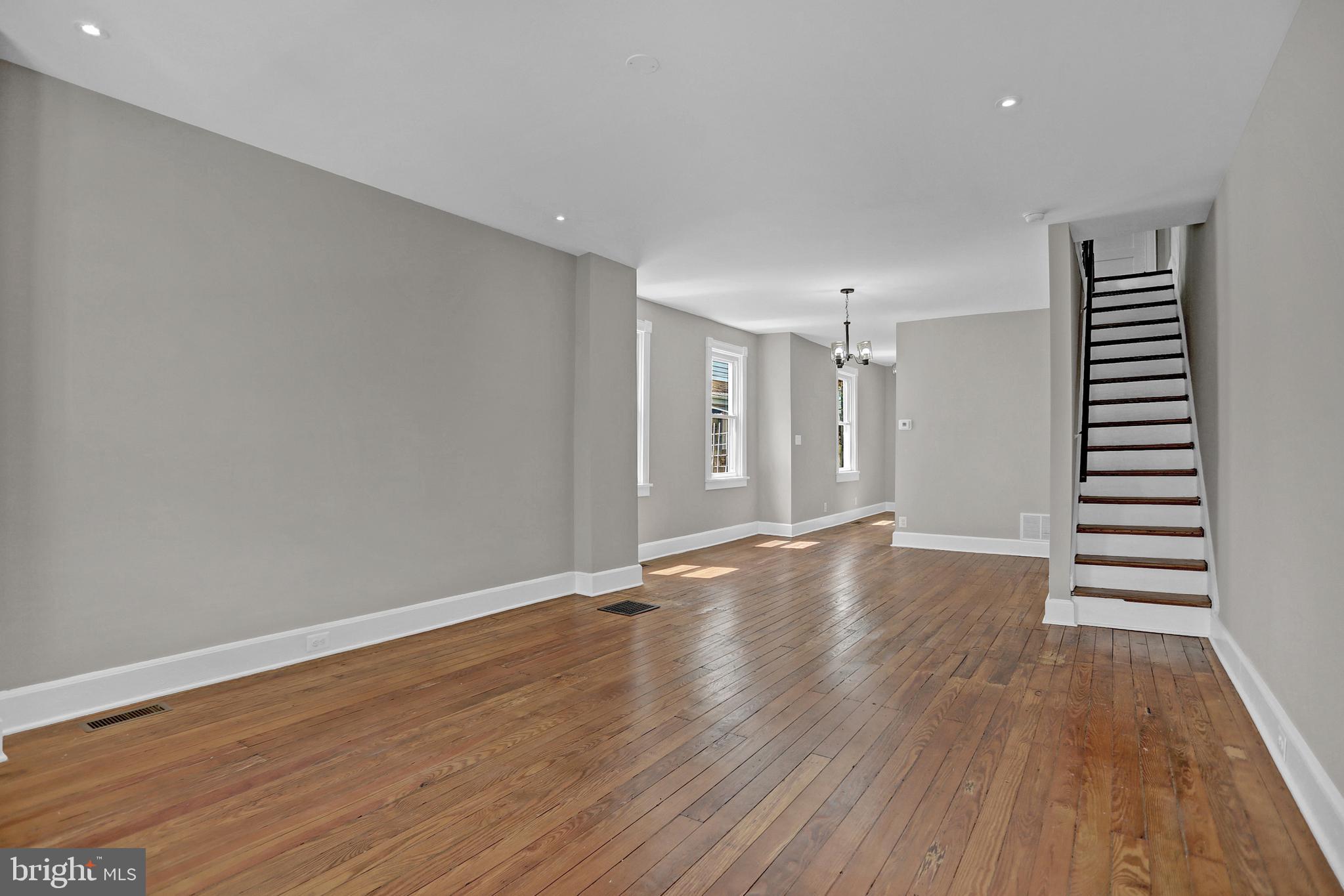 4534 Keswick Road Baltimore, MD 21210 - Photo 3 of 37