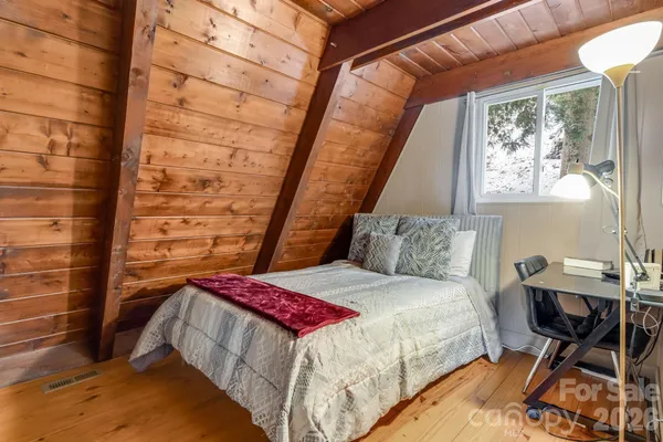 $430,000 | 422 Glenaire Drive, Mars Hill, NC 28754