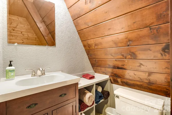 $430,000 | 422 Glenaire Drive, Mars Hill, NC 28754