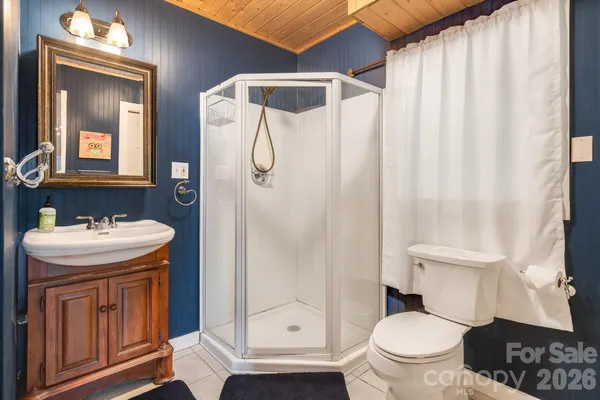 $430,000 | 422 Glenaire Drive, Mars Hill, NC 28754