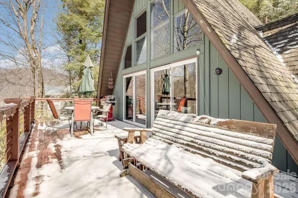 $430,000 | 422 Glenaire Drive, Mars Hill, NC 28754