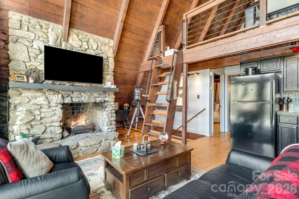 $430,000 | 422 Glenaire Drive, Mars Hill, NC 28754