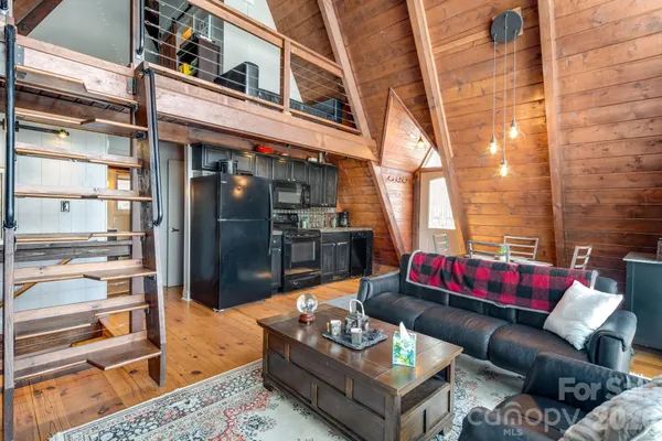 $430,000 | 422 Glenaire Drive, Mars Hill, NC 28754